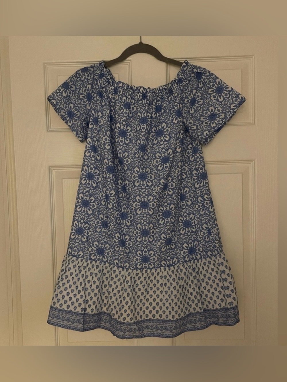 Vineyard Vines Off Shoulder Dress
